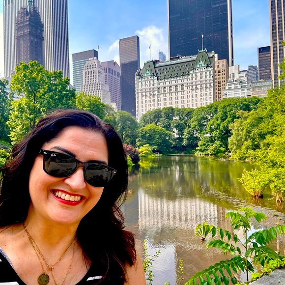 Meet your Posher, Stacy - Picture 1 of 1